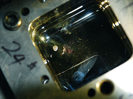 <a href='http://www.17wwx.cn/product/3.htm' class='text_a'>模具激光焊機</a>修復鏡面模具效果